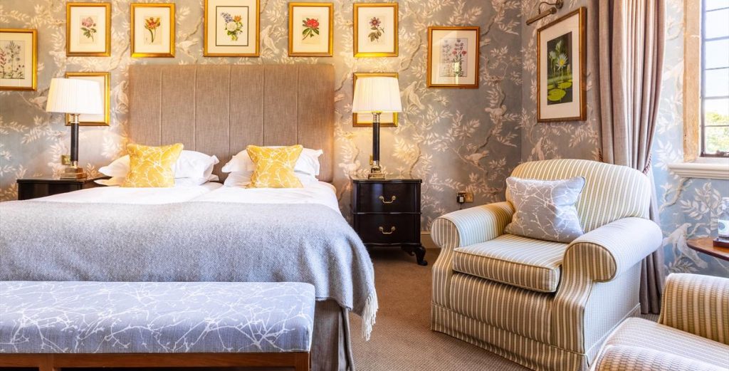 buckland-manor-hotel-restaurant-broadway-worcestershire-cotswolds-huddle (2)