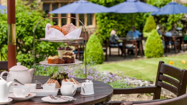 buckland-manor-hotel-restaurant-broadway-worcestershire-cotswolds-huddle (5)