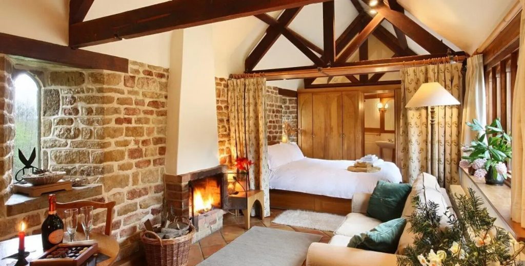 heath-farm-oxfordshire-cotswolds-huddle (13)