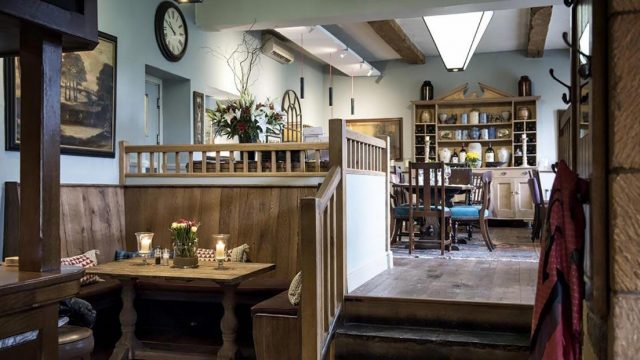 howard-arms-ilmington-warwickshire-cotswolds-huddle (5)