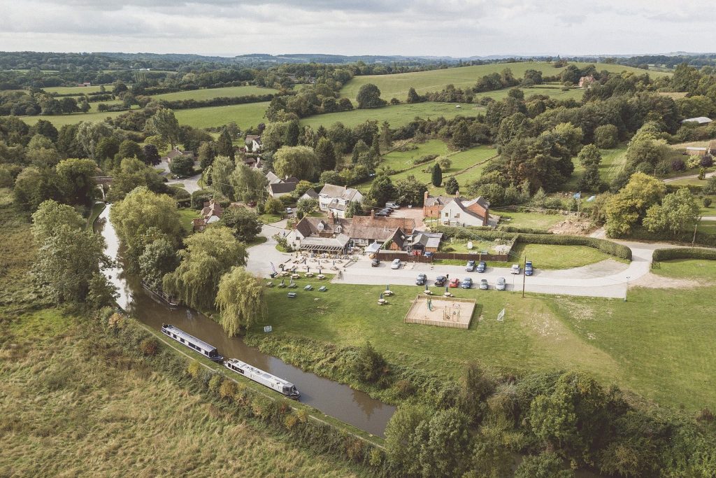 fleur-de-lys-lowsonford-henley-in-arden-warwickshire-cotswolds-huddle (7)