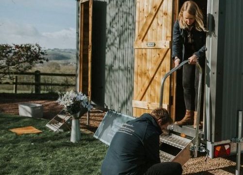 nomadic-washrooms-luxury-toilet-hire-cotswolds-huddle (3)