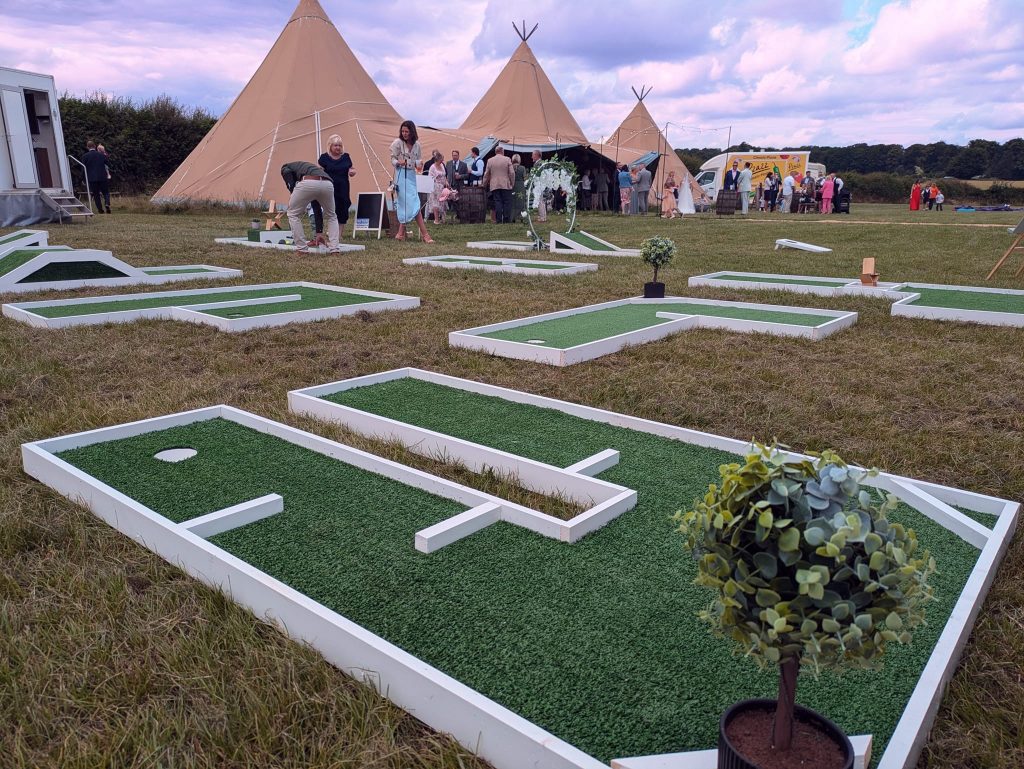 perfect-putts-wedding-event-hire-cotswolds-huddle (1)