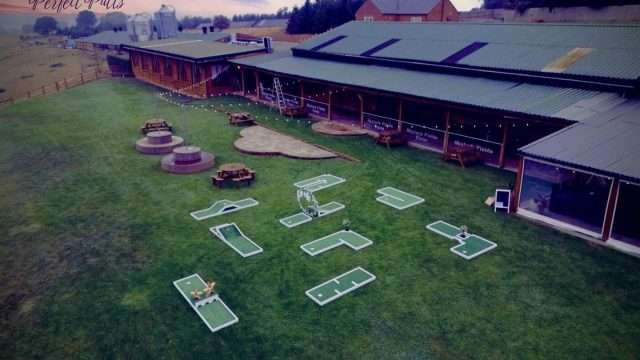 perfect-putts-wedding-event-hire-cotswolds-huddle (2)