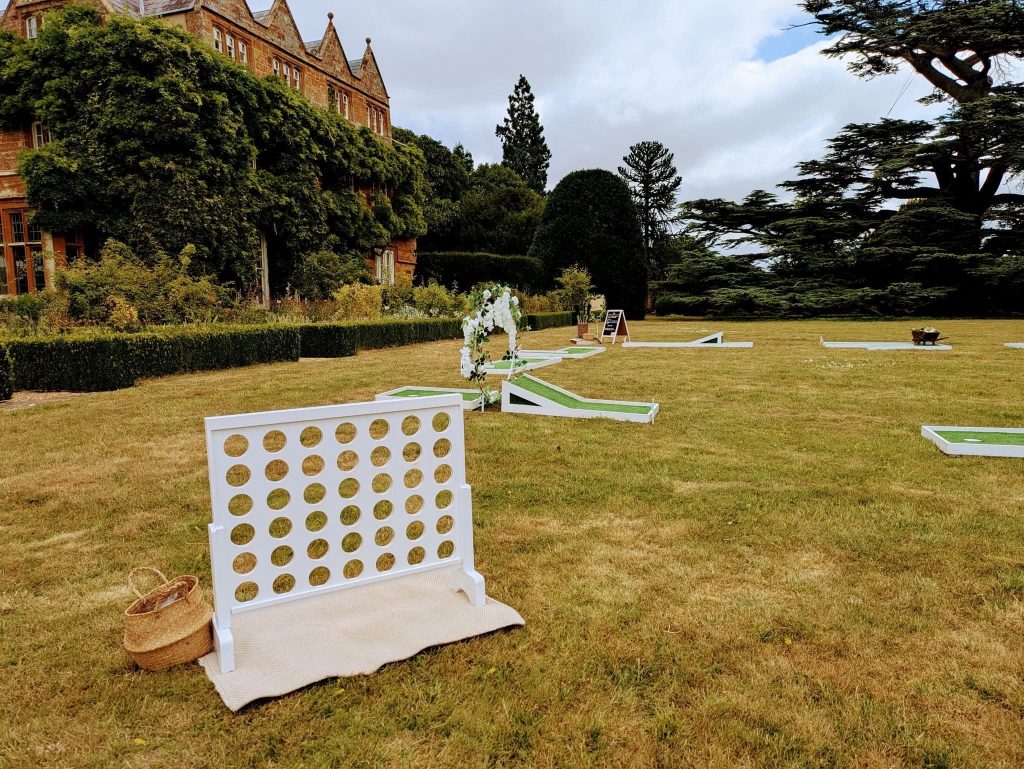 perfect-putts-wedding-event-hire-cotswolds-huddle (7)