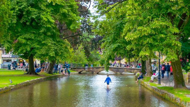 go-cotswolds-tours-cotswold-huddle (9)