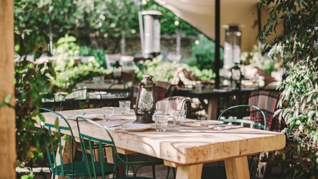 the-swan-inn-ascott-under-wychwood-cotswolds-huddle (6)