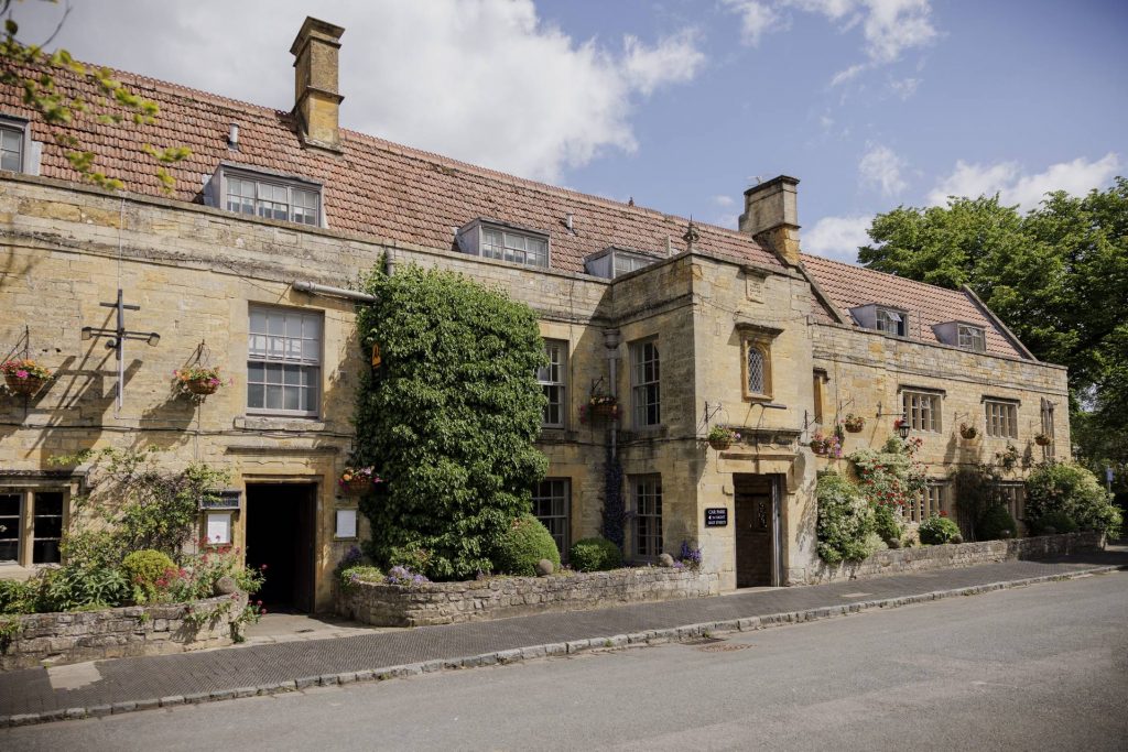 manor-house-hotel-moreton-in-marsh-cotswolds-huddle (2)
