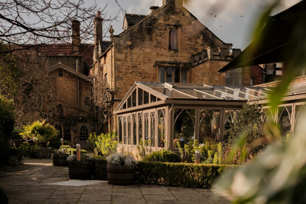 manor-house-hotel-moreton-in-marsh-cotswolds-huddle (6)