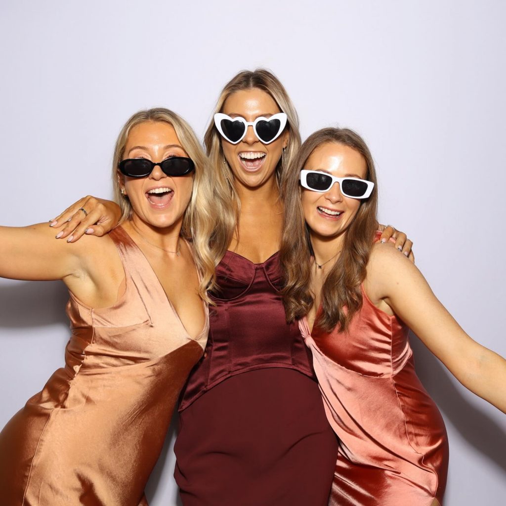 captured-by-j-and-t-cotswolds-huddle (15)