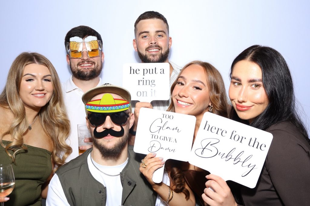 captured-by-j-and-t-cotswolds-huddle (3)