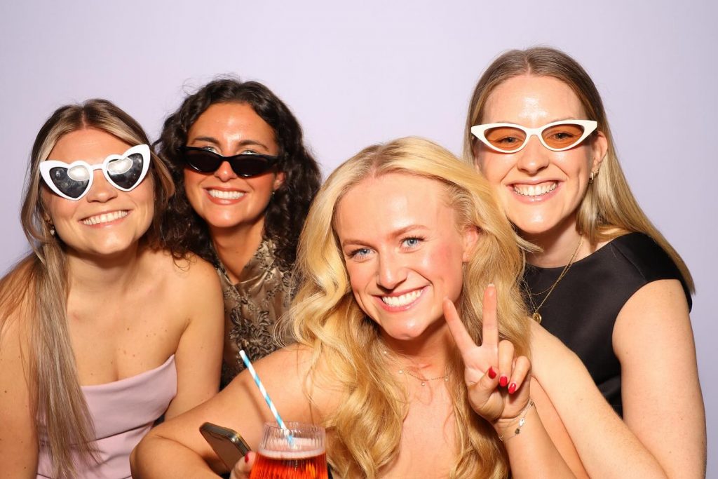 captured-by-j-and-t-cotswolds-huddle (8)