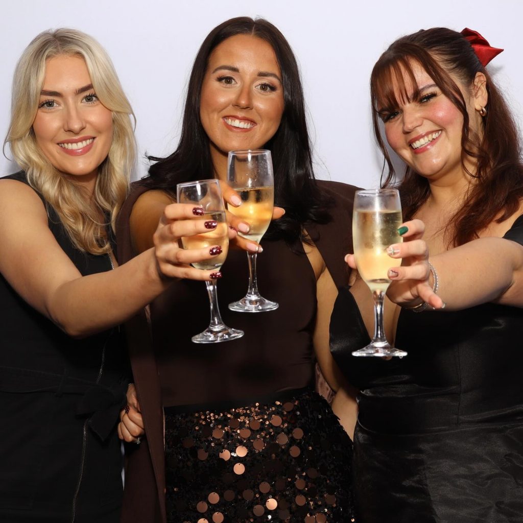 captured-by-j-and-t-cotswolds-huddle (9)