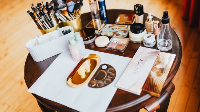 karolina-poznanska-make-up-artist-cotswolds-huddle (5)