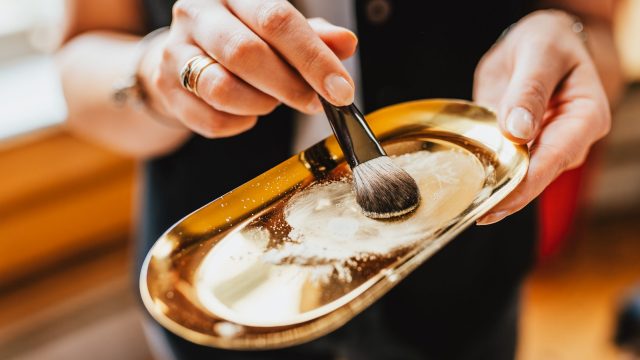 karolina-poznanska-make-up-artist-cotswolds-huddle (6)