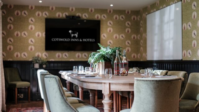 the-bear-of-rodborough-cotswolds-huddle (30)