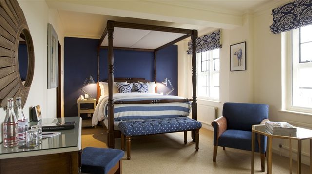 the-bear-of-rodborough-cotswolds-huddle (34)