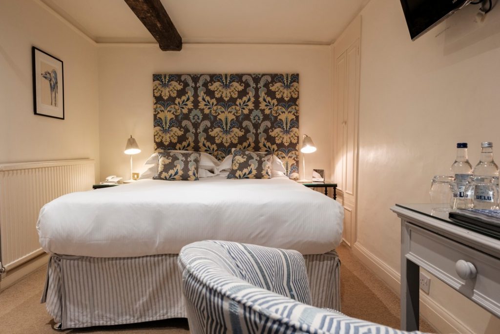 the-bear-of-rodborough-cotswolds-huddle (37)