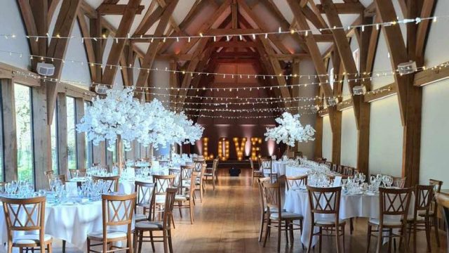 the-wedding-house-cotswolds-huddle (10)