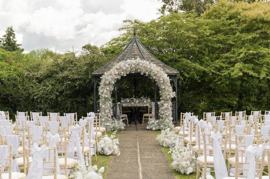 the-wedding-house-cotswolds-huddle (14)