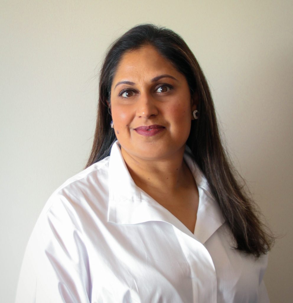 fozia-rasul-relationship-coach-cotswolds-huddle