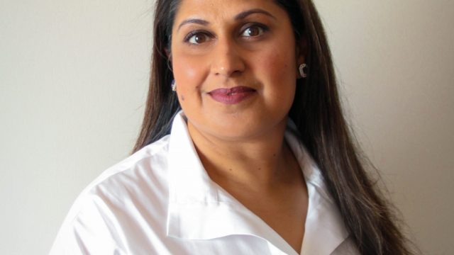 fozia-rasul-relationship-coach-cotswolds-huddle