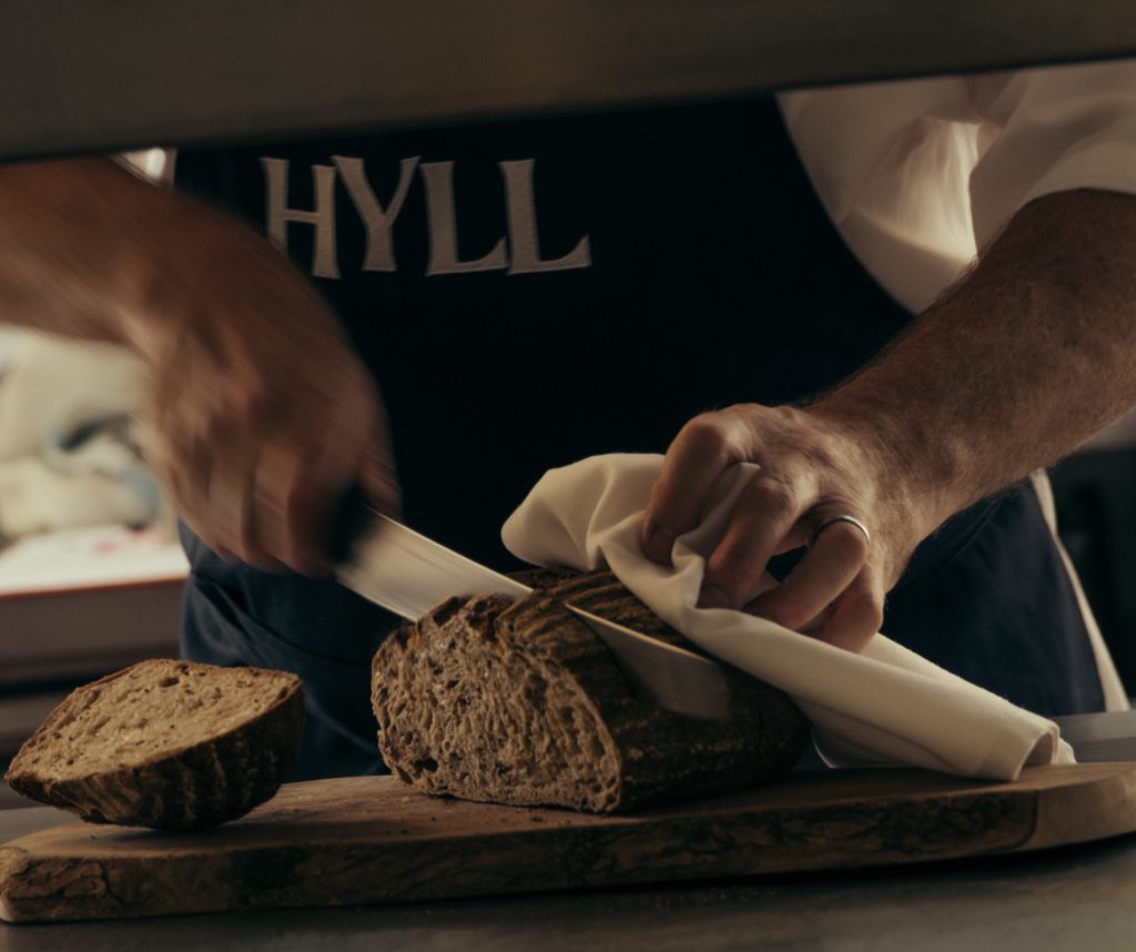 hyll-cotswolds-huddle (3)