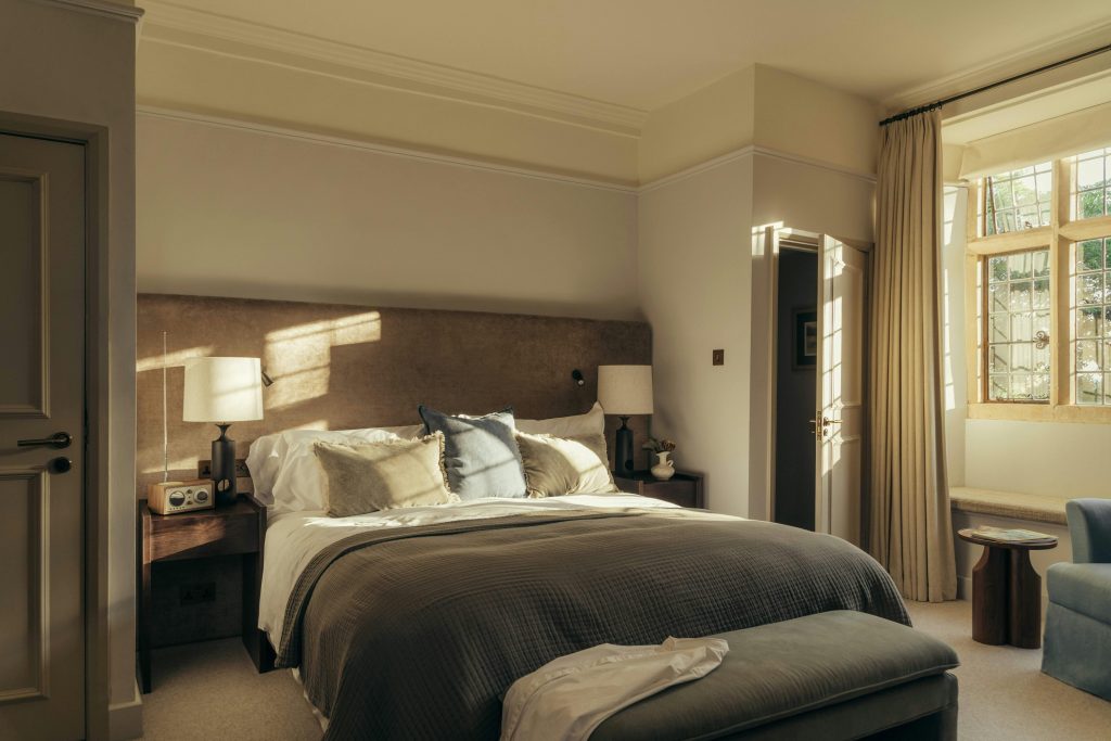 hyll-cotswolds-huddle (4)