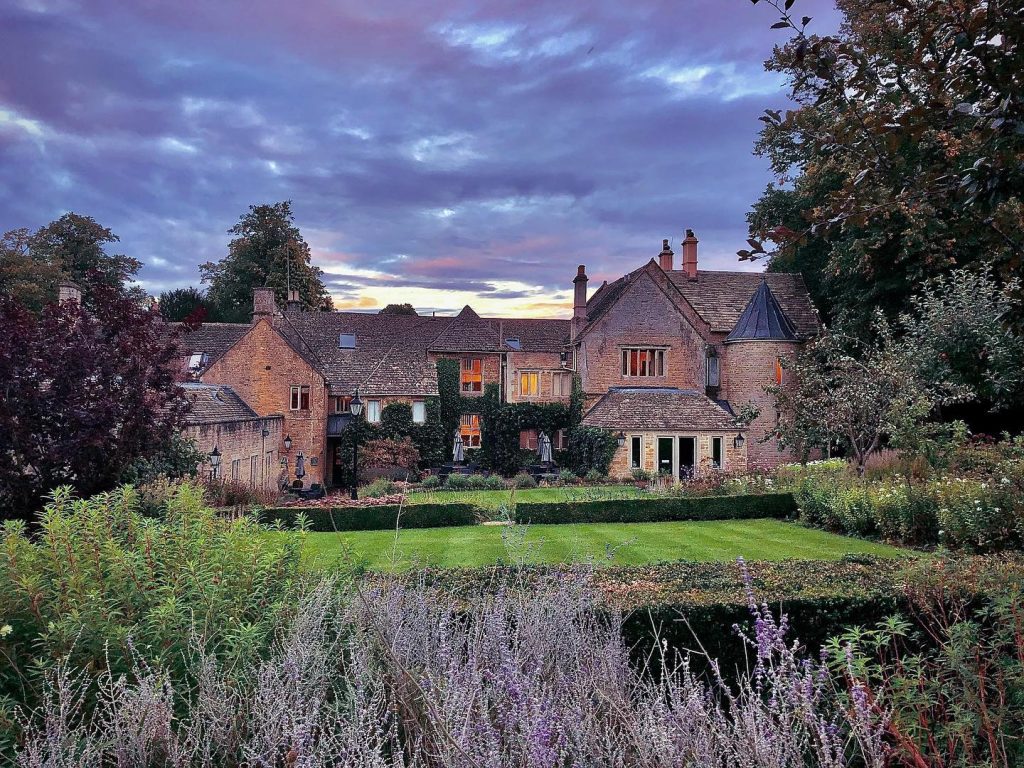 lords-of-the-manor-cotswolds-huddle (7)