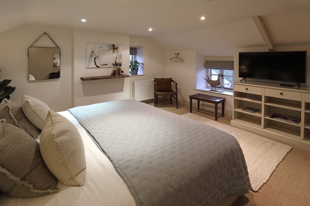 the-feathered-nest-cotswolds-huddle (5)