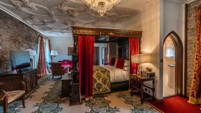 thornbury-castle-cotswolds-huddle (19)