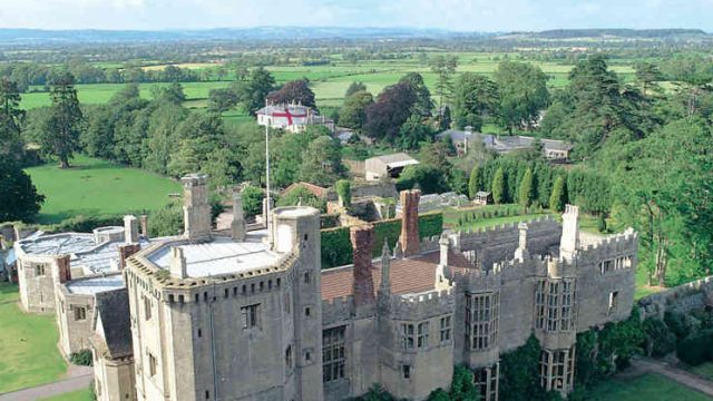 thornbury-castle-cotswolds-huddle (24)