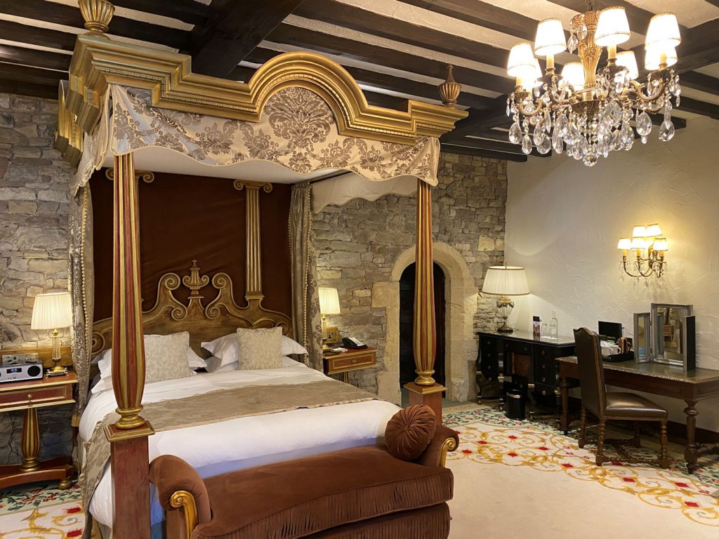 thornbury-castle-cotswolds-huddle (6)