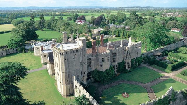 thornbury-castle-cotswolds-huddle