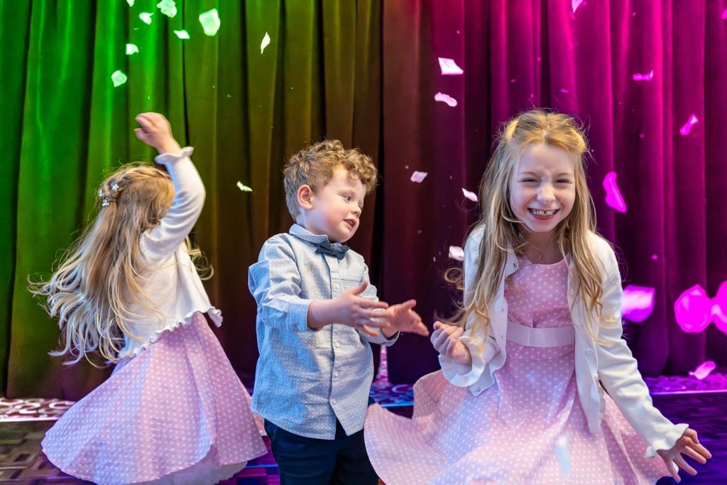 wilson-studios-cotswolds-huddle (4)