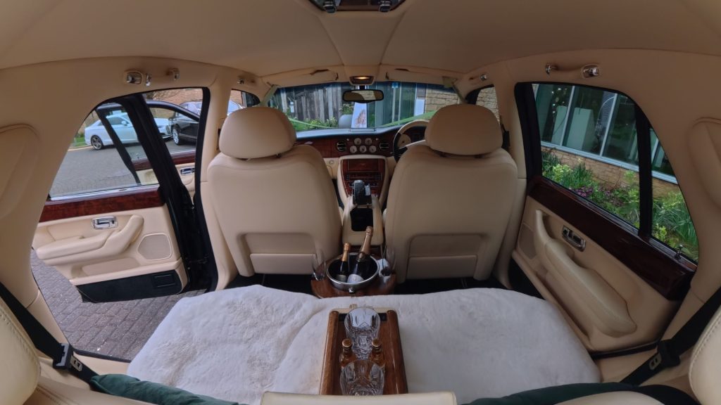 360-reveal-cotswolds-huddle (2)