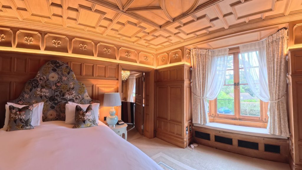 360-reveal-cotswolds-huddle (9)