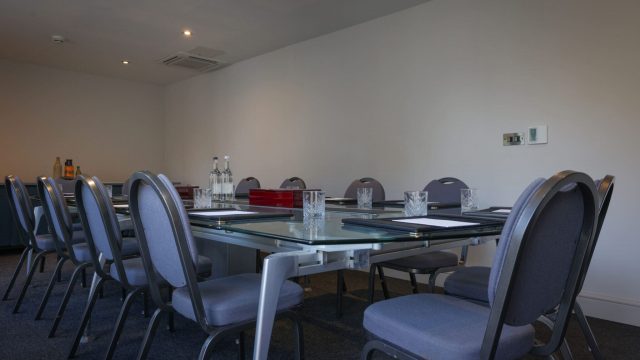 the-kings-head-cirencester-cotswolds-huddle (4)