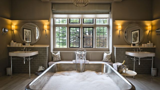 foxhill-manor-cotswolds-huddle (1)
