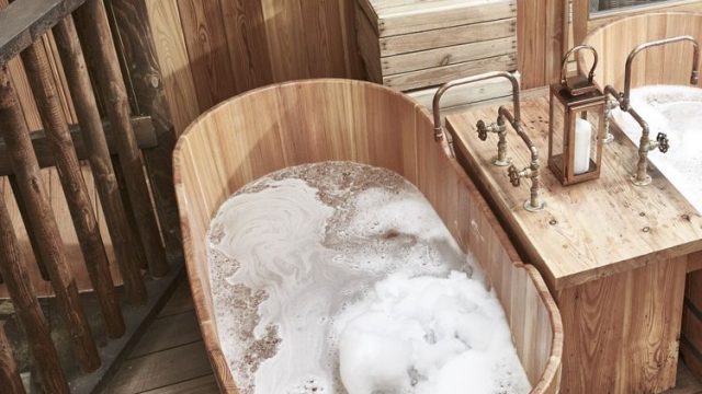 the-fish-treehouses-and shepherds-huts-cotswolds-concierge (3)