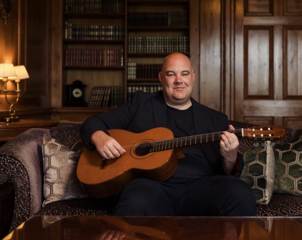 guitarist-stuart-toogood-cotswolds-huddle (3)