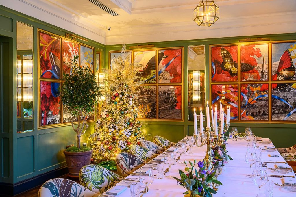 three-counties-christmas-decorators-cotswolds-huddle (16)