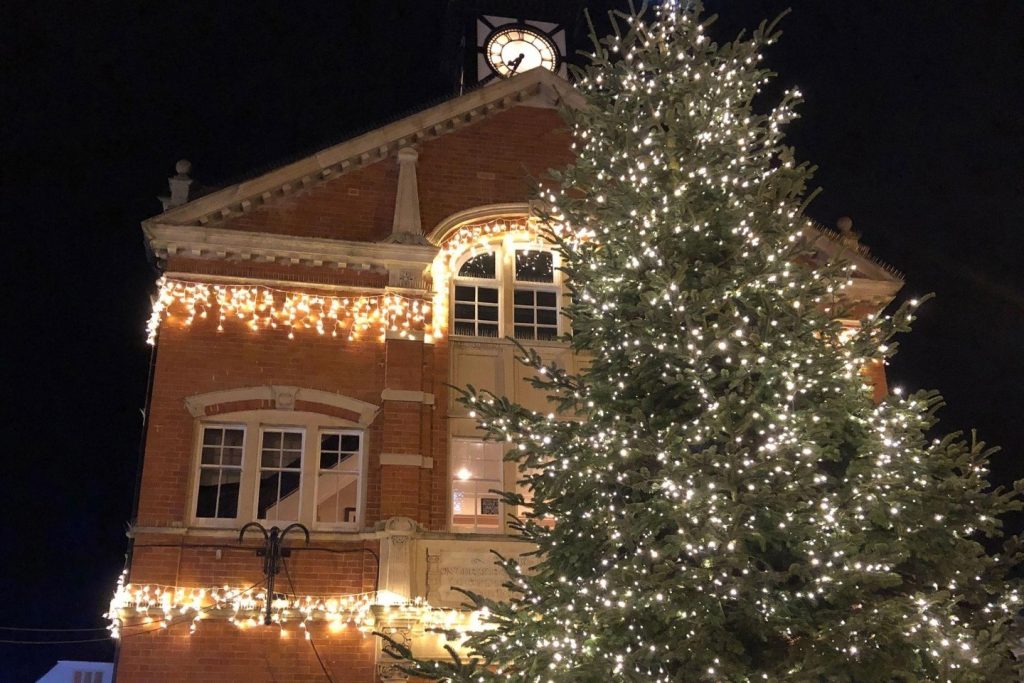 three-counties-christmas-decorators-cotswolds-huddle (21)
