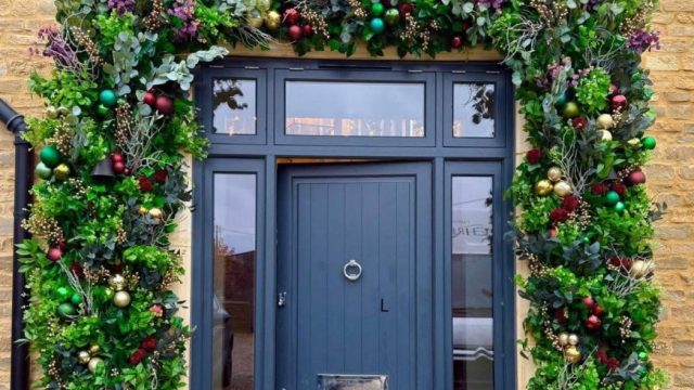 three-counties-christmas-decorators-cotswolds-huddle (8)